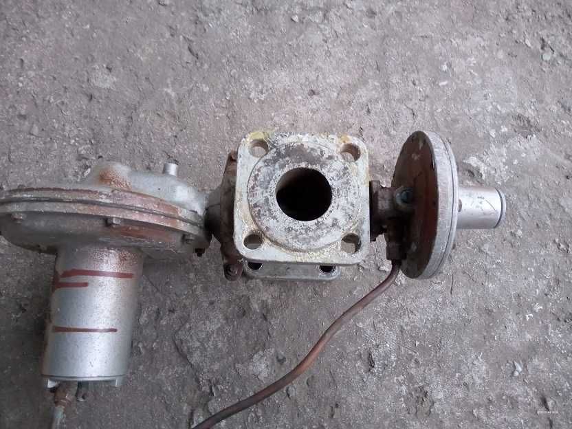 Регулятор тиску газу РДНК -400