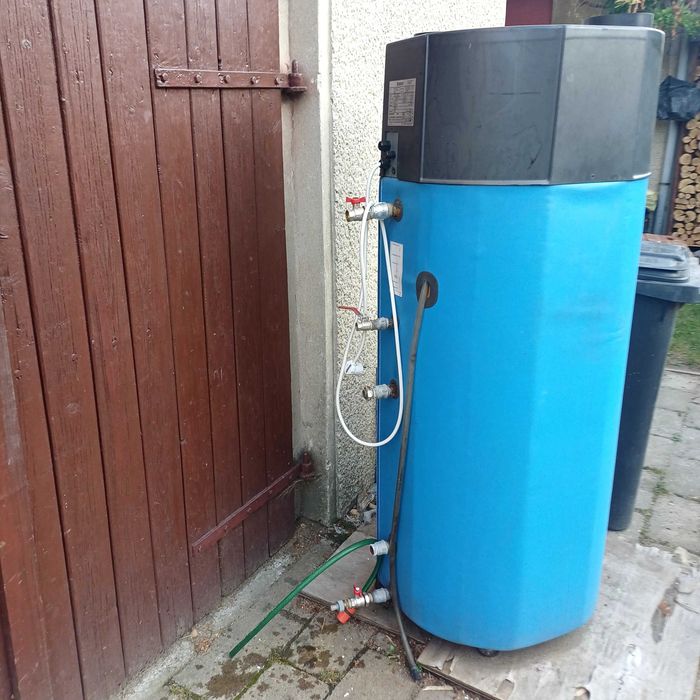 Bojler pompa ciepła 300 litrów