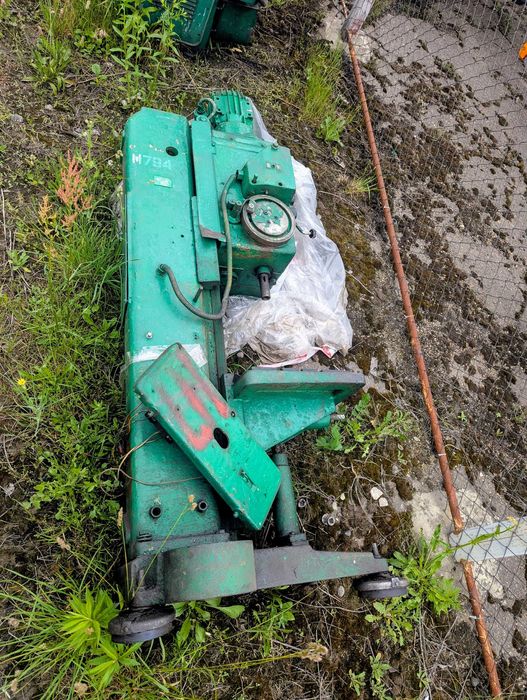 Продам різьбонарізний напівавтомат 2056