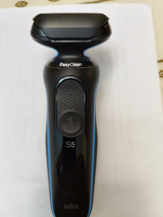 Продам електробритву Braun type 5762,серія S5, б/к, стан  хороший.