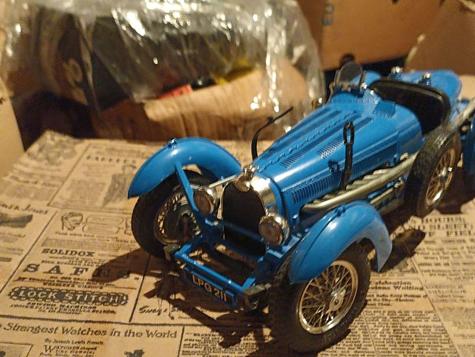 Bburago model Bugatti "Type 59" (1934), skala 1:18