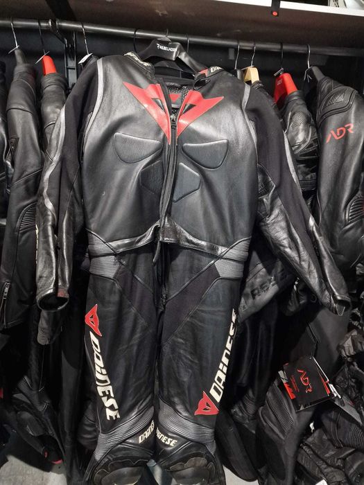 WYPRZEDAŻ UŻYWANE kombinezon Dainese rozmiar 56 - tylko 1 szt