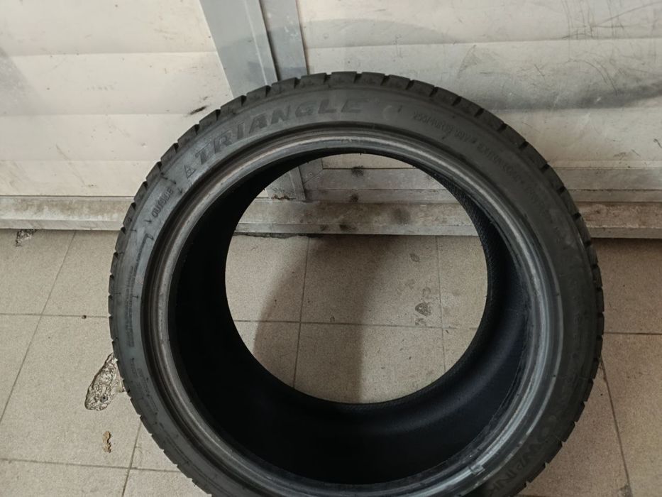 Продам покришки Triangle R-18 Зима