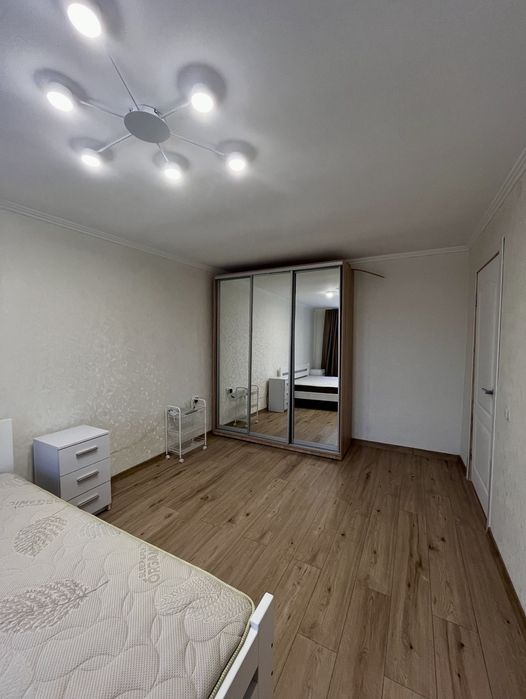 Продається 1-но кімнатна квартира, вул. Севастопольська