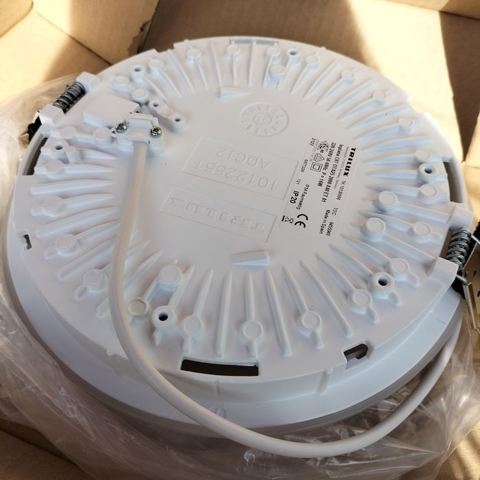 Oprawa LED Trilux Inplana C07 OTA25  16 V