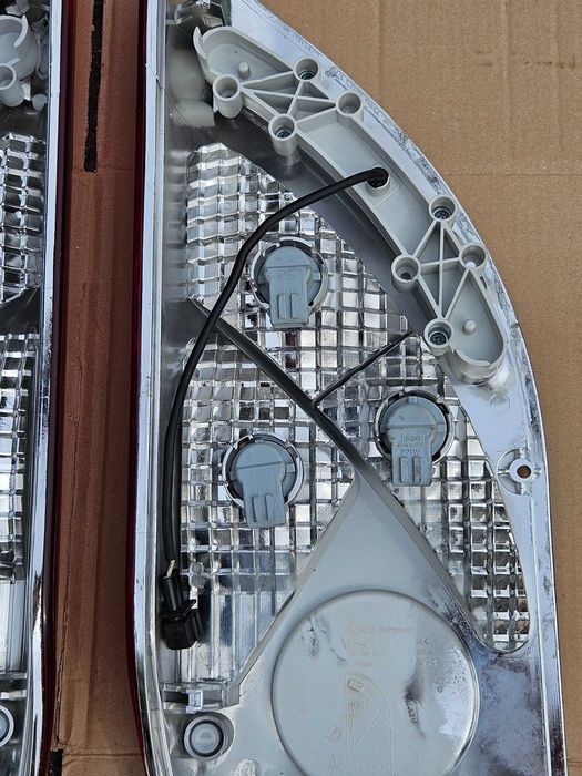Tylna lampa kamper Jokon prawa i lewa -Komplet
