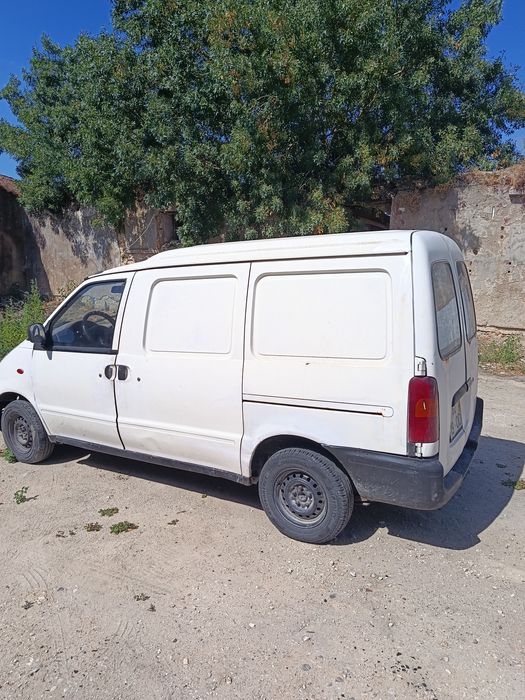 Nissan vanete de 99