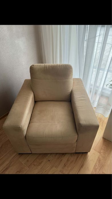 Fotel duzy bezowy