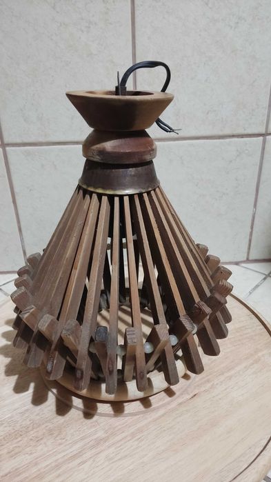 Stara drewniana lampa PRL