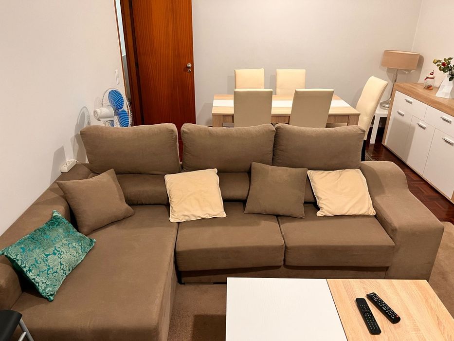 Sofá com arrumação