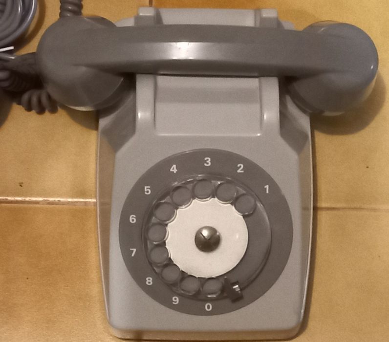 Telefones dos anos 70 e 80