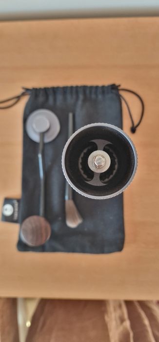 Moinho de cafeé manual