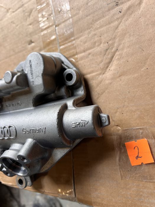 Насос масляный Volkswagen Passat b7 фольксваген пассат б7