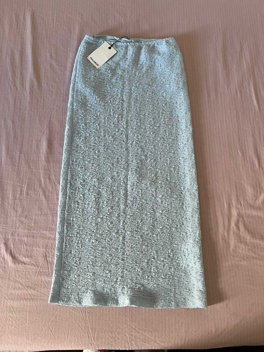 Saia midi Pull&Bear azul-claro texturada com forro, tamanho M