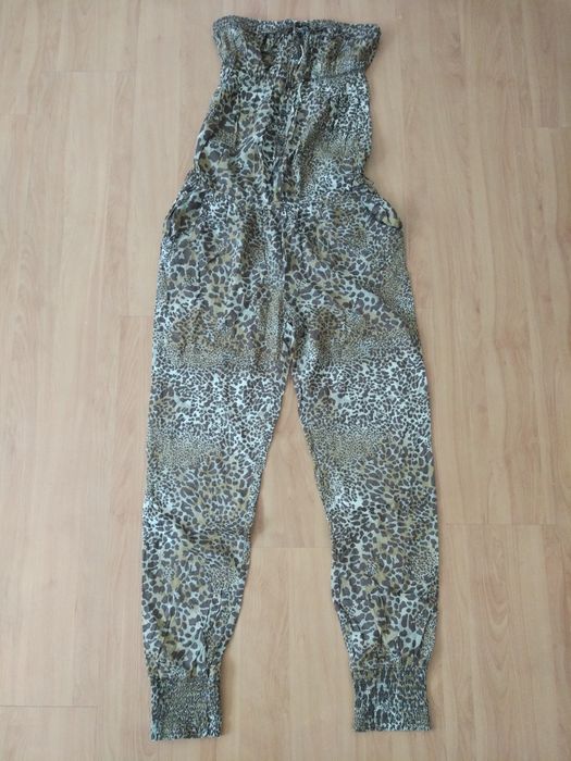 Macacão Preto e Leopardo
