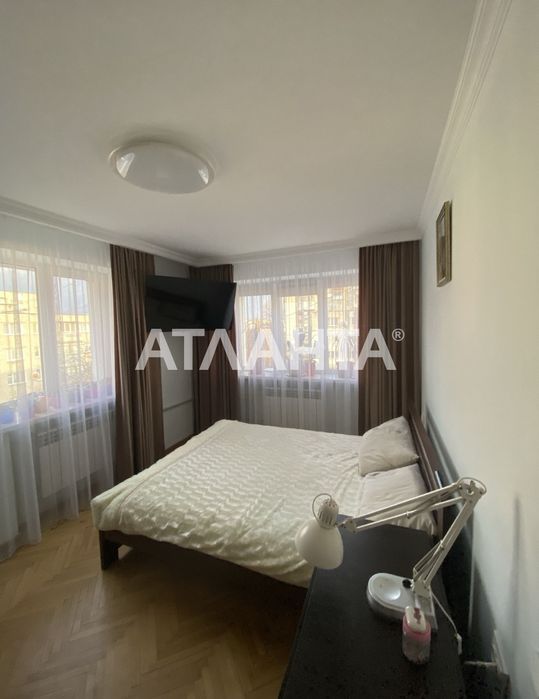 Затишна двокімнатна квартира з ремонтом по вул. Рубчака