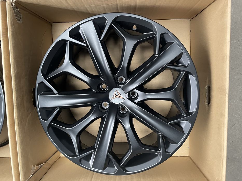Felgi Cupra Formentor 19 cali 5x112 black lift seat alufelgi  idealne 5ff oryginał