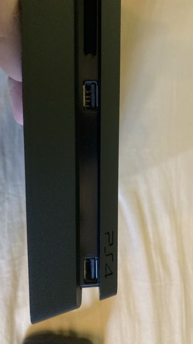 Playstation 4 Slim 500gb (opis)