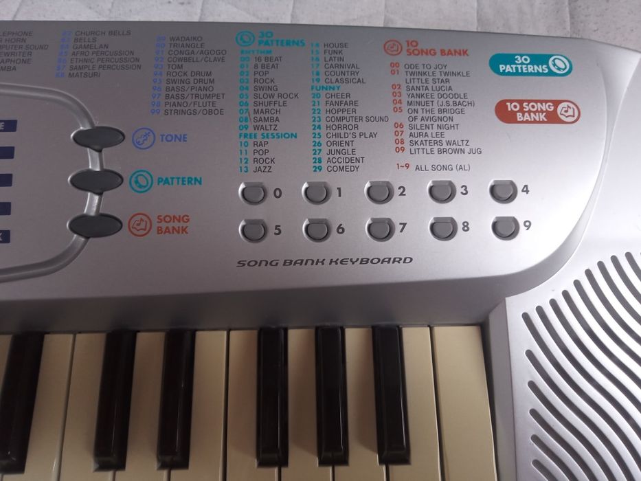 Song bank keyboard CASIO SA-75