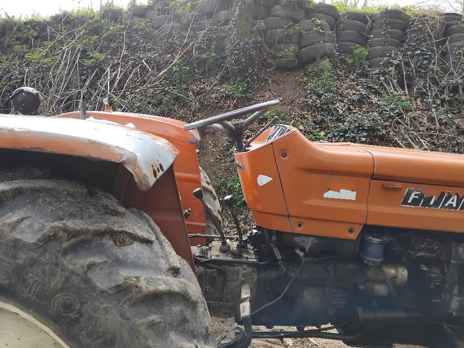 Trator fiat vendo ou troca