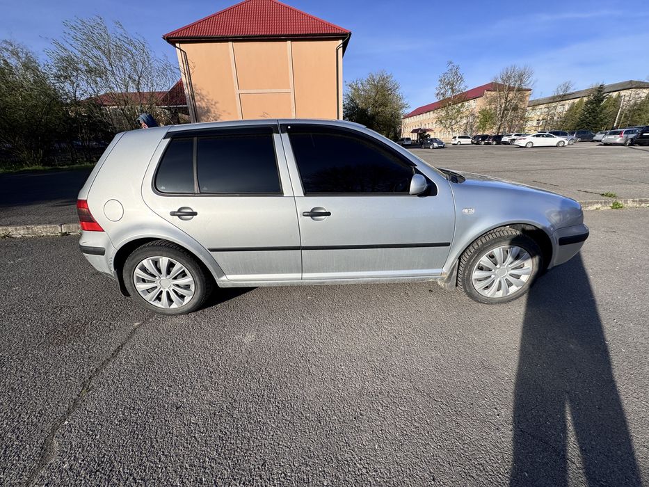 Продам volkswagen golf 4. 1.6. 2002р.