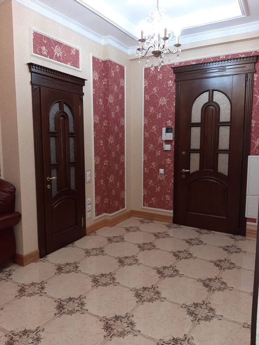 Здам 3-х к. квартиру на вул. Хрещатик, 27Б в будинку з ГЕНЕРАТОРОМ