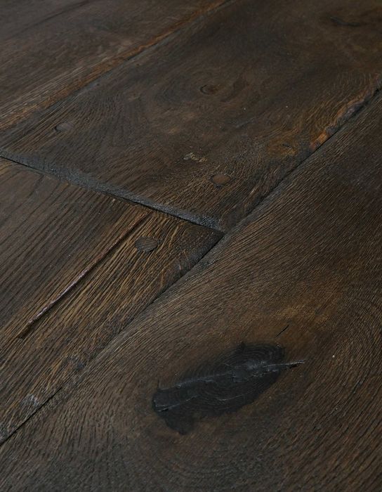 Deska podłogowa ręcznie postarzana