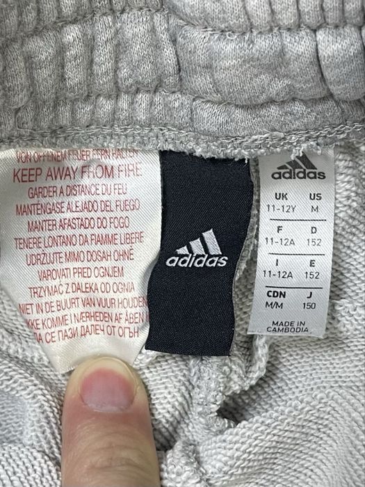 Adidas шорты 11-12 лет 152 см подростковые серые с лого