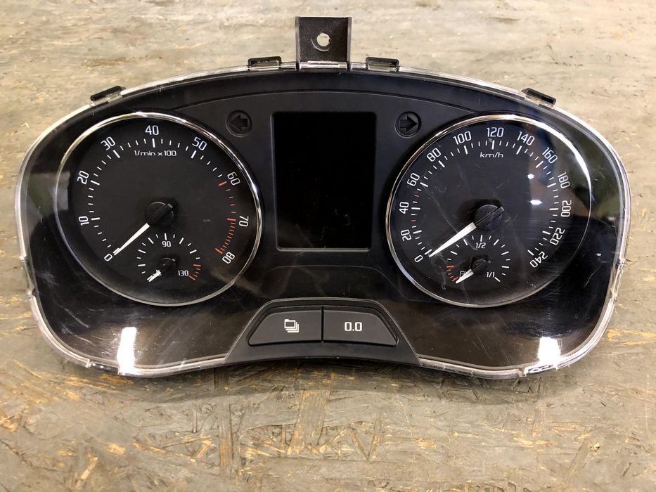 SKODA FABIA II LIFT ROOMSTER 1.2 TSI BENZYNA LICZNIK ZEGARY 5J0920841E EUROPA