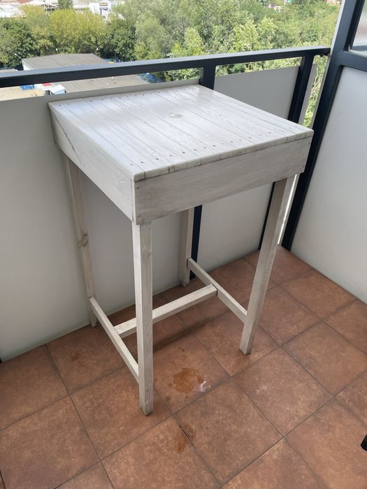 Stolik barowy zewnętrzny na balkon lub taras