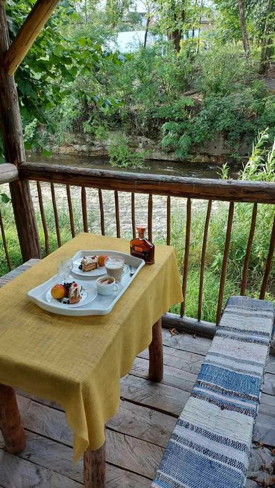 Котедж будинок "Біля річки"