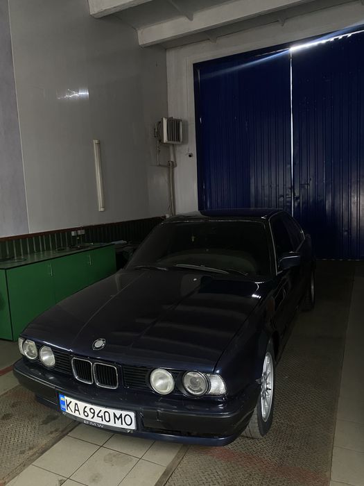 Продам  BMW e34