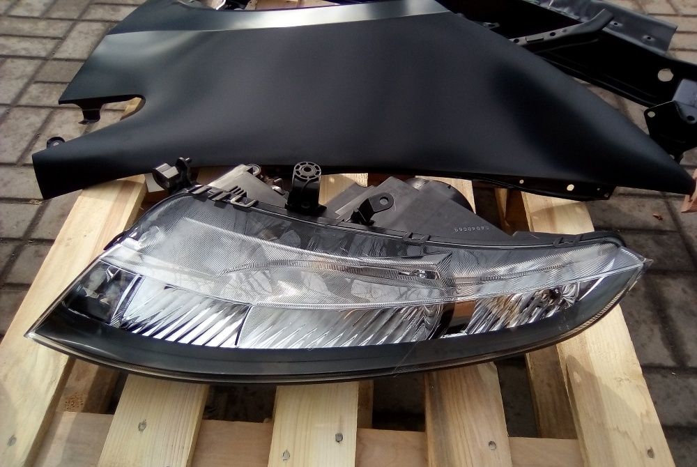 HONDA CIVIC UFO 2005 - lampa przednia lewa nowa