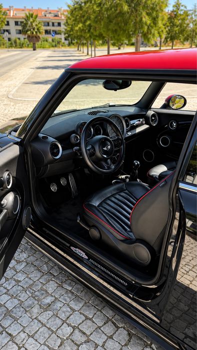 MINI John Cooper Works R56 - 211cv