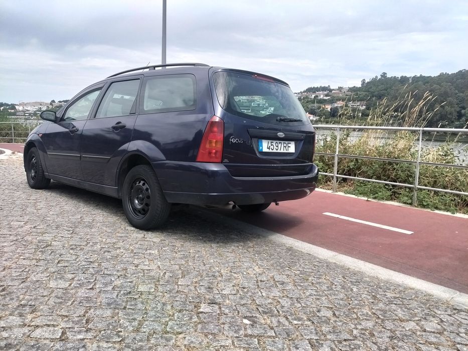 Ford Focus SW 1.4509302932169697283