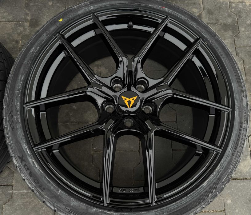 CUPRA FORMENTOR koła letnie 245/40r19 ROADX FELGI TOMASON Germany Nowe
