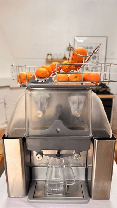 Máquina de sumos profissional Zummo