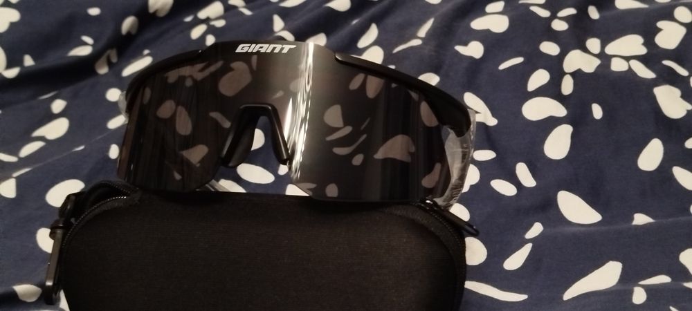Ultra lekkie okulary przeciwsłoneczne Giant