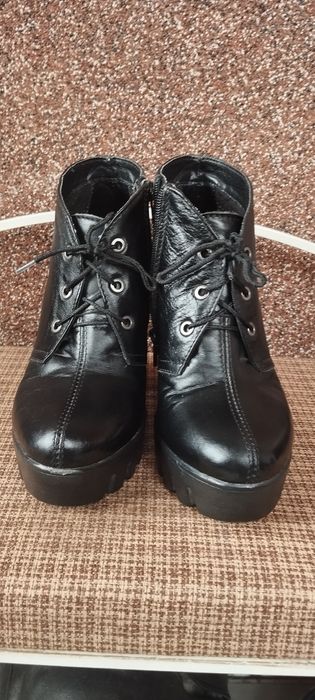 Продам черевики натуральна шкіра.