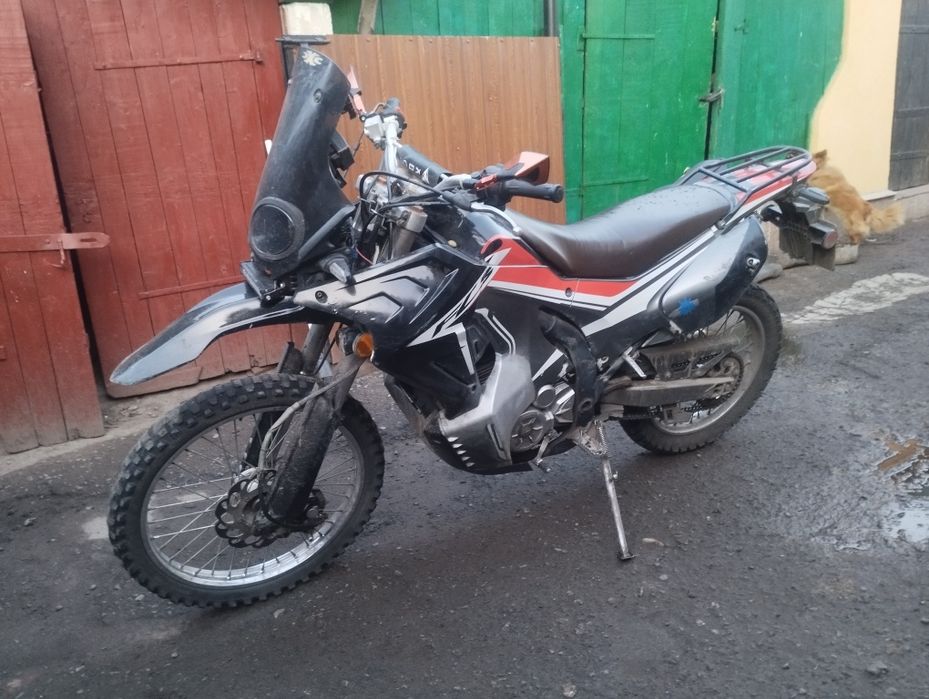 Продам мотик  кові 250