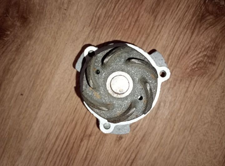 Водяний насос помпа Ваз 2108 2109 2110 2111