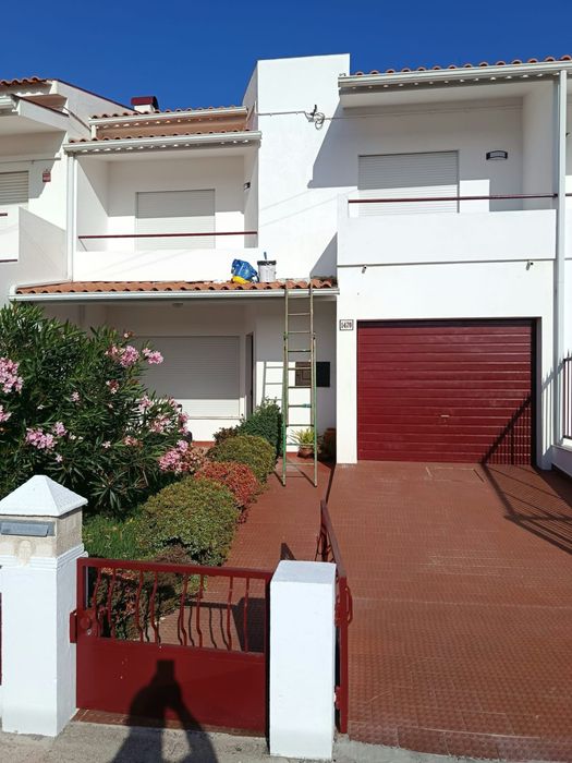 Dany Silva Construções / Remodelações, Pladour, Pintura, Impermeabilização, Pechelaria entre outros