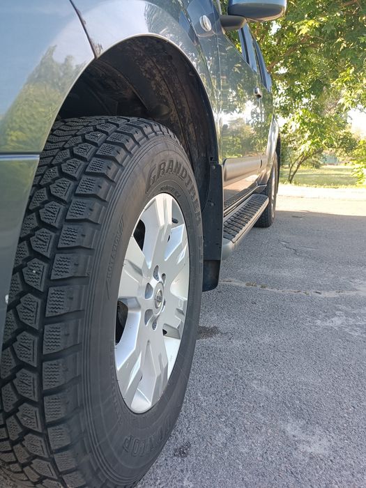 Ніссан патфайндер R51 2.5 дизель автомат