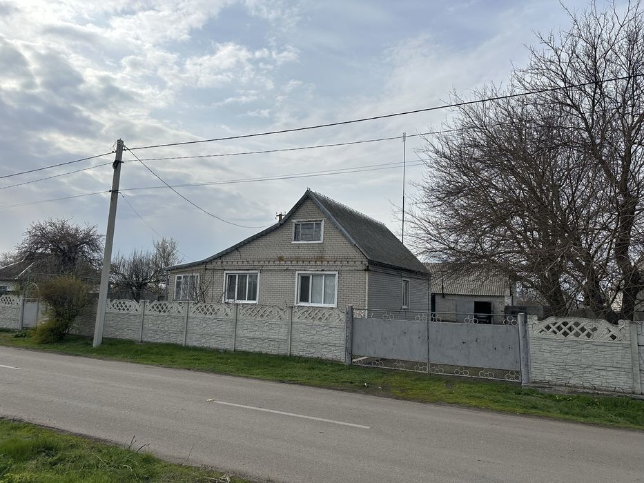 Продам будинок в селі Личкове