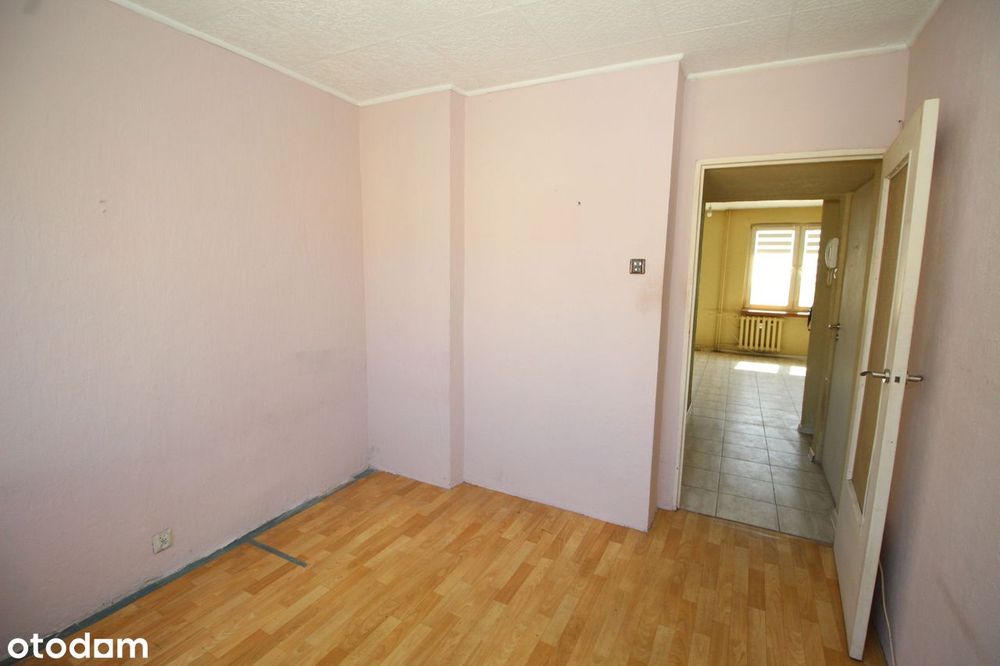 2 pokoje 32 m2 niski blok do remontu