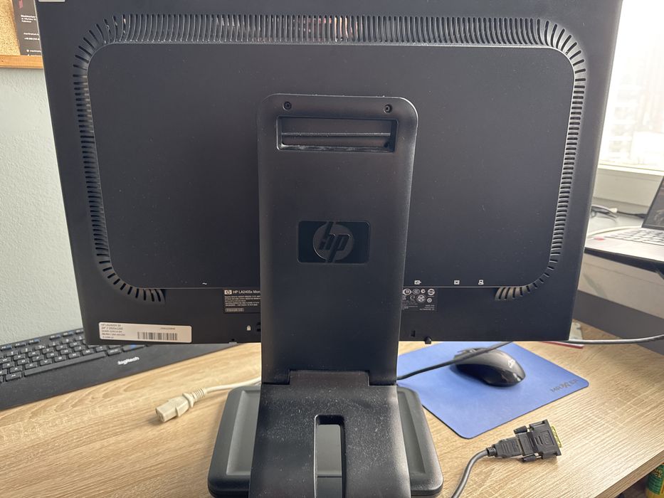 Monitor HP 24 cale model LA2405x SR