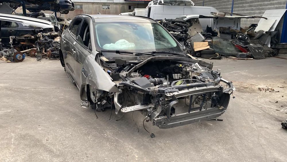 Peças Jaguar F-Pace do ano 2016