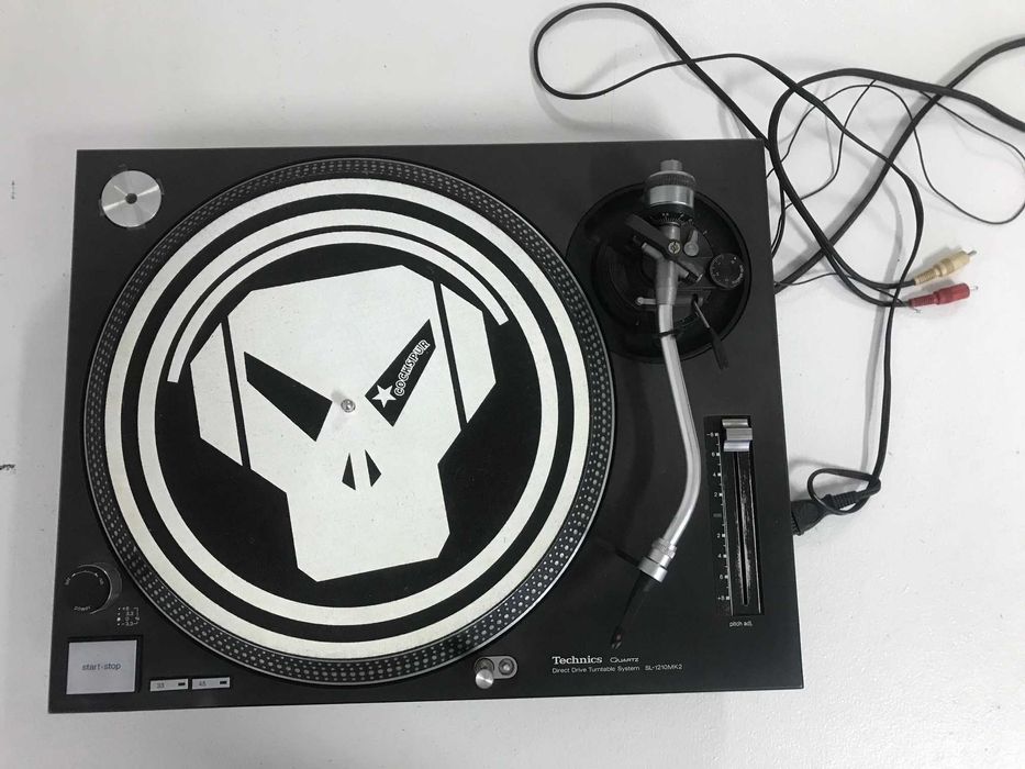Turntable Technics sl 1210 mk2