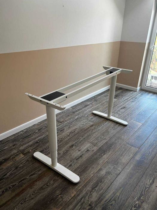 IKEA BEKANT 160x80 – biurko regulowane elektrycznie (sit-stand)