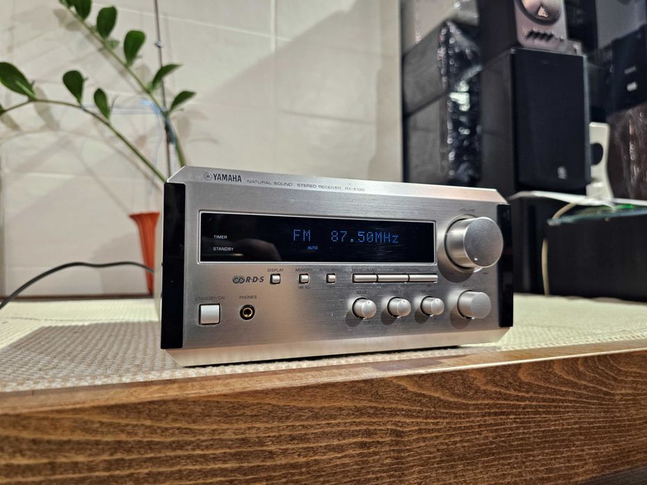 Ресивер Yamaha RX-E100 PianoCraft